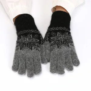 Knitted jacquard winter thermal gloves for women, fleece thick warm outdoor cycling gear.