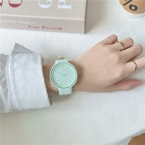Silicone watch for students, fresh macaron green style, comfortable wear for daily exams.