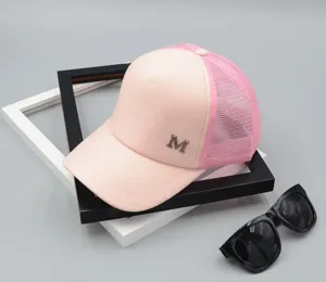 Women summer breathable pink mesh baseball cap casual sun hat with metal letter M decor