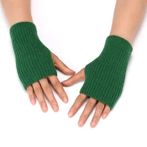 Einfarbige lange fingerlose Strickhandschuhe für Damen, warme Armstulpen Detailansicht.