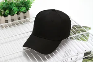 Black cotton baseball cap, outdoor sun protection casual plain sunhat for men and women.