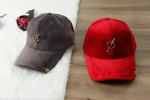 Corduroy baseball cap with metal ring strap fashion autumn winter couple sunshade velvet hat
