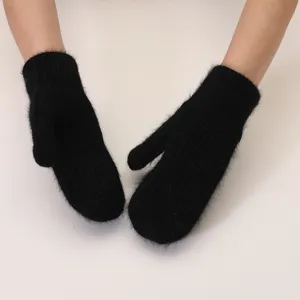 Black plush fluffy mittens for women, thick winter warm rabbit hair gloves for students.