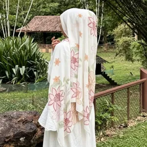 Women's Fashion Ethnic Style Digital Printed Rayon Scarf Versatile Sunscreen Long Shawl Wrap Beach Stole