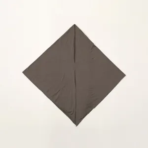 Detail view of the soft mercerized cotton instant hijab in dark grey, featuring high elasticity.