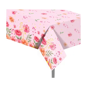 Rosa Tischdecke mit Aquarell Blumen Muster Detailansicht für Feier Party Tischdekoration.