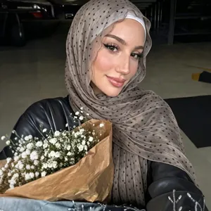 Women Fashion Leopard Print Hijab Bubble Crepe Long Scarf Thin Breathable Shawl Lettuce Trim Warp Knitting Wrap