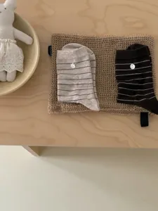 Chaussettes rayées en coton pour femmes avec boutons coquillage, style japonais tricot mignon