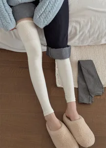 Gebreide dikke beenwarmers boven de knie, comfortabele thermische compressiekousen.