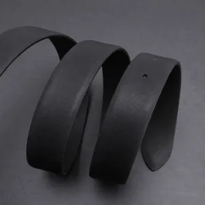 Classic black leather belt with buckle design, durable and versatile for men daily wear.
