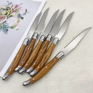 Edelstahl Steakmesser Set mit Holzmaserung Griff, langlebige gezahnte Tischmesser.