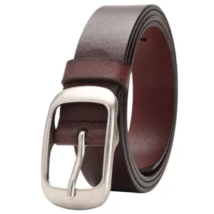 Echtes Lederband mit stilvoller silberner Dornschließe, vielseitiges braunes Design für Alltag.