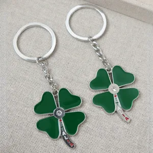 Portachiavi con Trifoglio a Quattro Folgie in Metallo Creativo Fortunato Smalto Strass Borsa Auto Anello Chiave Ciondolo Souvenir