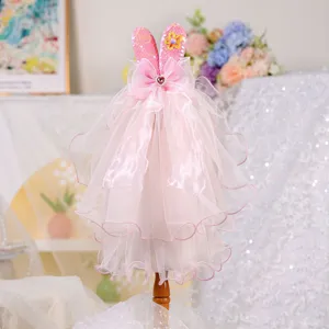 Voile de mariage rose pour animal de compagnie avec oreilles de lapin à sequins, élégante robe chien.