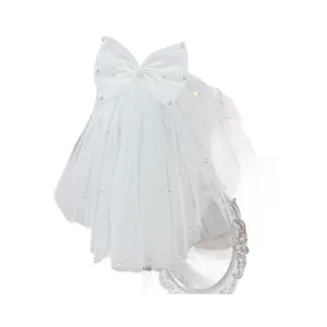 Voile de mariage blanc pour animal avec nœud et perles, accessoire de tête mignon pour chien.