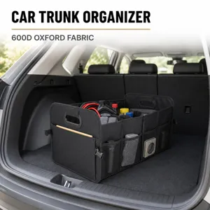Robuster Kofferraum-Organizer aus 600D Oxford-Gewebe mit praktischen Fächern für Ordnung.