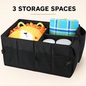 Organizzatore per bagagliaio auto pieghevole e resistente con scomparti e tasche in rete.