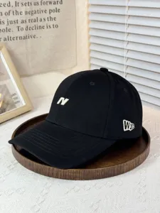Klassische schwarze Baseballkappe mit Stickerei fur Damen und Herren, stylischer Sonnenschutz.