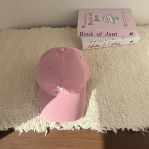 Roze honkbalpet in Koreaanse stijl met schattig geborduurd pony-ontwerp, casual zonbescherming.