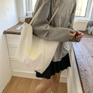 Korean style ελαφριά μεγάλη τσάντα tote canvas με λεπτομέρεια καρό εσωτερικό σχεδίου.