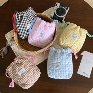 Korean style plaid quilted cosmetic pouch cute cartoon patch drawstring storage bag for makeup