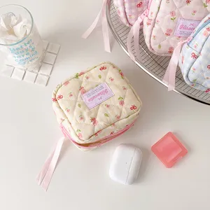 Korean plaid tulip cosmetic bag, cute quilted makeup pouch with bow ribbon and zipper closure.
