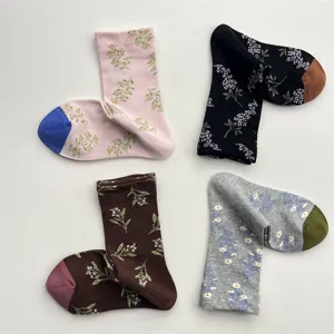 Vintage floral cotton mid-tube socks for women, cute autumn winter botanical socks 4 pairs