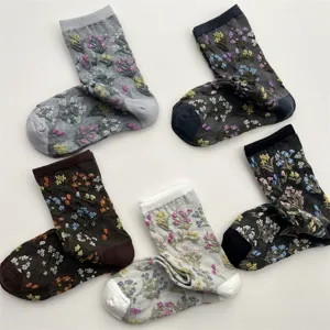 Vintage Blumen bestickte Socken für Damen, retro botanische Baumwoll Socken mittlere Röhre.