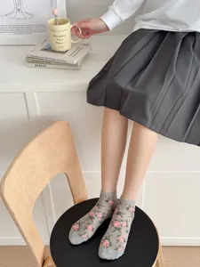 Summer breathable mesh floral socks for women, sweet Japanese style cute pink rose short socks.