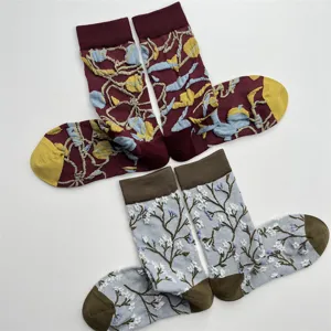 Chaussettes mi-mollet en coton à fleurs brodées rétro pour femmes, automne hiver douces