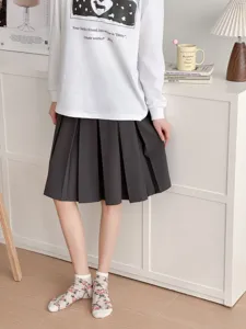 Detailed view of women's breathable mesh rose floral cotton hollow short socks in Japanese style.