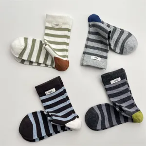Comfortable women mid tube striped socks with cute letter cloth label, casual breathable cotton.