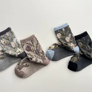 Retro 3D floral embroidered mid-tube socks, vintage breathable cotton socks for women detail.