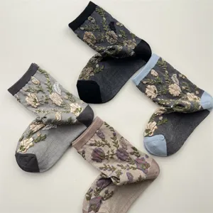 Vintage 3D floral embroidered cotton mid-tube socks for women, stylish and breathable autumn winter.