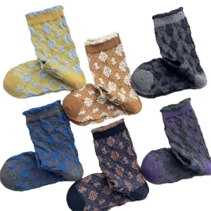 Autumn winter vintage floral textured mid-calf socks cute ruffle contrast color casual cotton socks