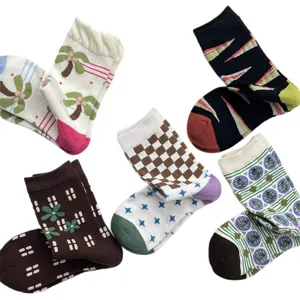 Korean style colorful patterned cotton crew socks set for women autumn winter fashion cute.