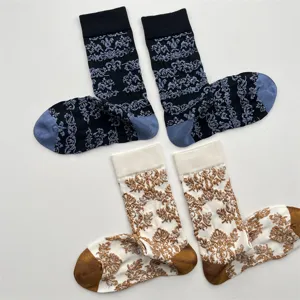 Women's retro floral mid tube socks vintage jacquard cotton casual socks winter warm hosiery