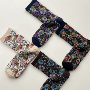 Women retro floral mid-calf socks vintage ethnic style cotton breathable socks casual wear