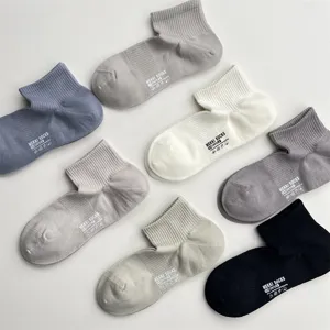 Chaussettes courtes en coton respirant unies pour hommes, chaussettes de sport en filet.