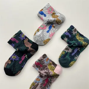 Relief floral bird print mid-tube cotton socks vintage art style women winter socks detail