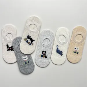 Cute cartoon cat breathable mesh invisible boat socks for women spring summer low cut cotton socks
