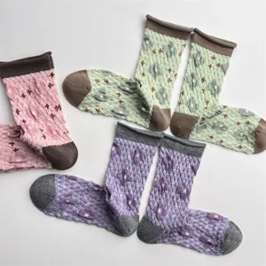 Japanese retro relief floral socks, cute contrast color rolled cuff mid-calf cotton socks.