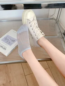 Atmungsaktive Mesh-Bootssocken für Damen, flaches unsichtbares Design, einfarbig.