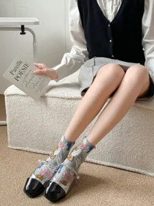 Women vintage oil painting mid tube socks floral relief stylish cotton socks footwear