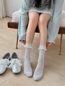 Chaussettes mi-hautes à fleurs avec volants en dentelle, coton respirant pour le printemps.