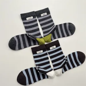 Autumn winter new contrast color striped women mid-tube socks fashion casual breathable cotton socks