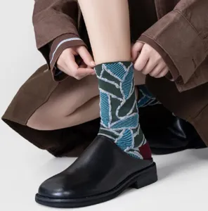 Retro geometric pattern cotton mid-calf socks for women, perfect for autumn and winter daily wear.