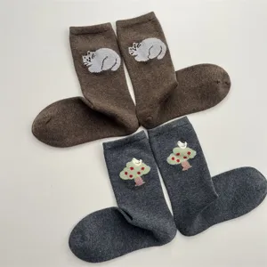 Cute cartoon animal kitten and cloud embroidered mid-calf cotton socks for women autumn winter