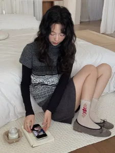 Detail of Korean vintage argyle crew socks, soft cotton fabric, cozy bedroom showcase!