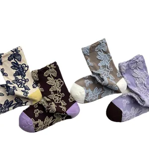 Calzini a metà tubo con fiori in rilievo 3D stile coreano autunno inverno ricamo cotone morbido